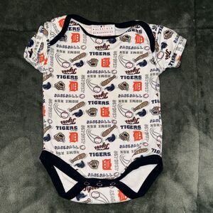 Genuine Merchandise One-Piece New Baby 0-3 Months White Detroit Tigers Baseball